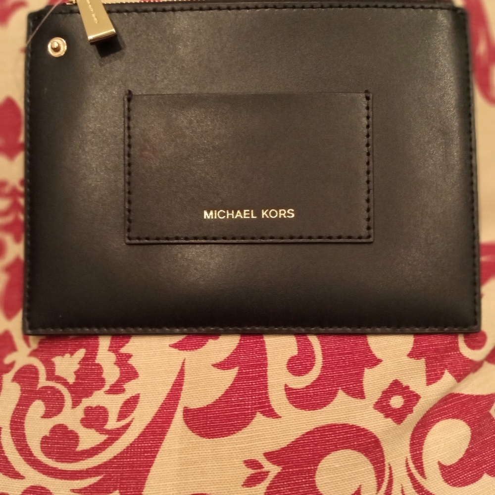 MK Pouch